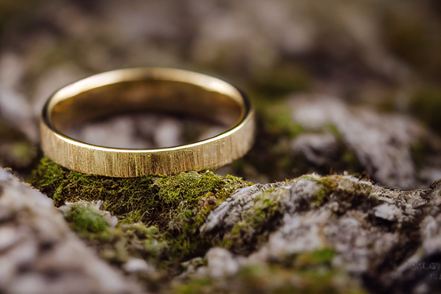 2-8mm Flat Solid Gold Wedding Band - Sideways Matte