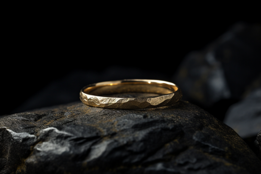 Solid Gold Hammered Matte Wedding Band, Handmade Wedding Ring, Hammered Design