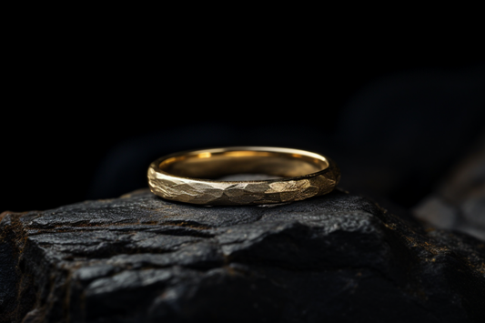 Solid Gold Hammered Matte Wedding Band, Handmade Wedding Ring, Hammered Design