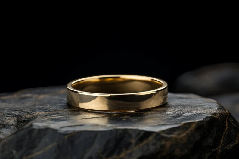 Flat Shaped Classic Gold Ring